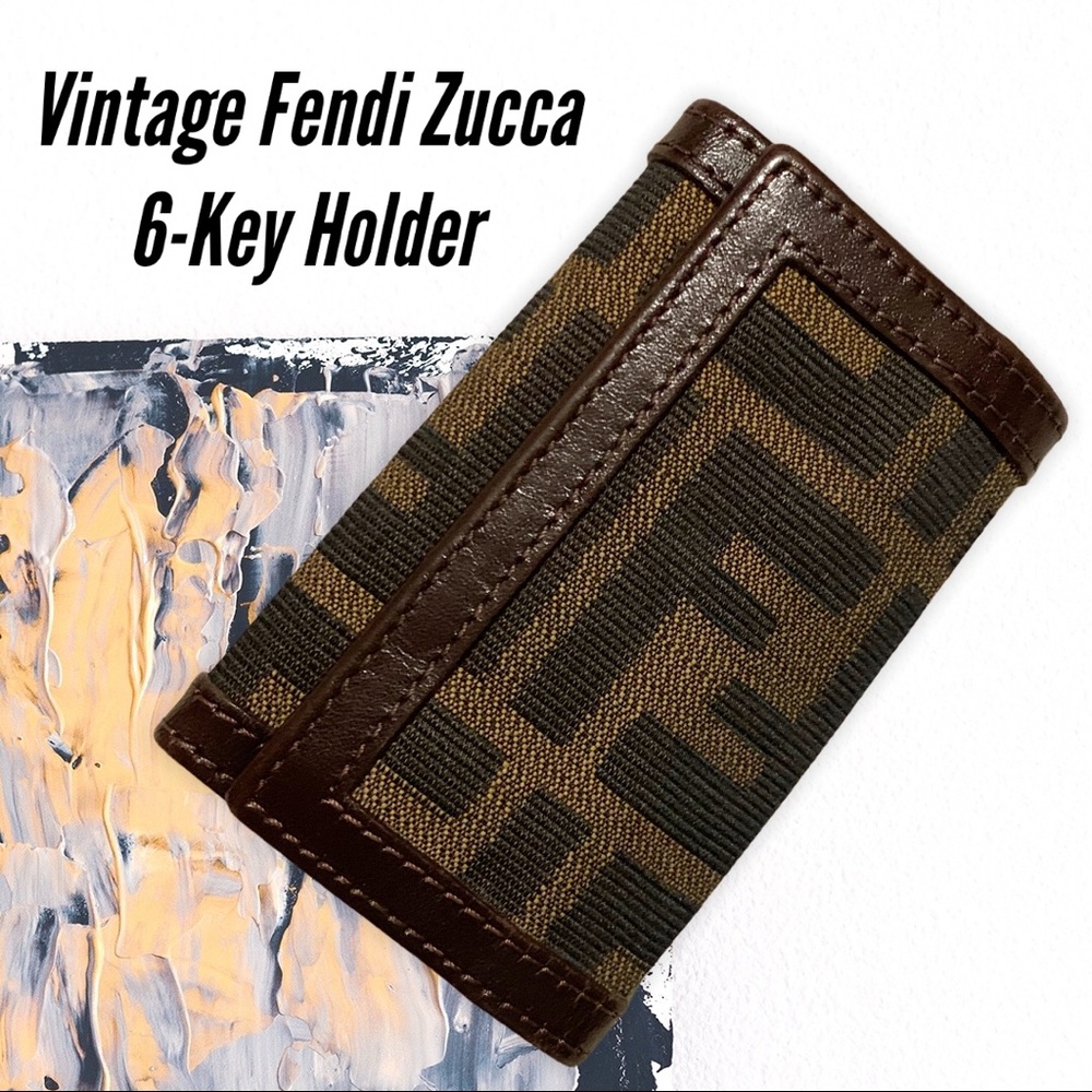 💯% AUTH ⭐ Vintage Fendi Zucca 6-Key Holder